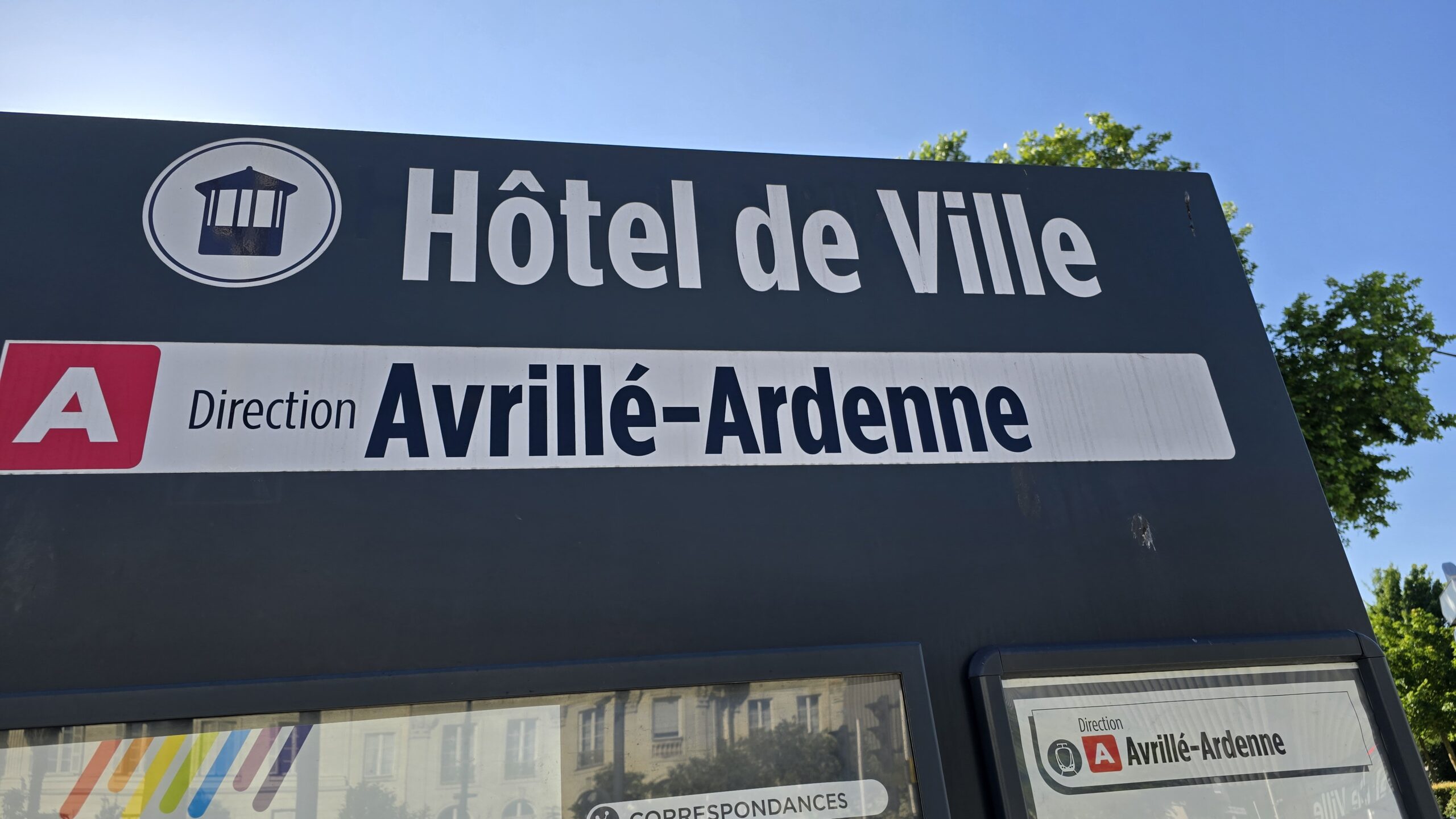 Take the A tram to Avrillé-Ardenne
